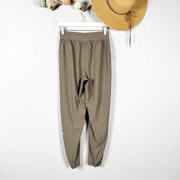 Lululemon License To Train High-Rise Pant in Nomad Size 4 - Picture 7 of 13